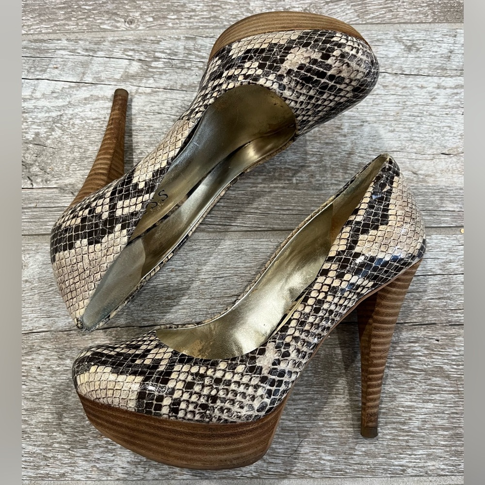 Animal print platform stiletto